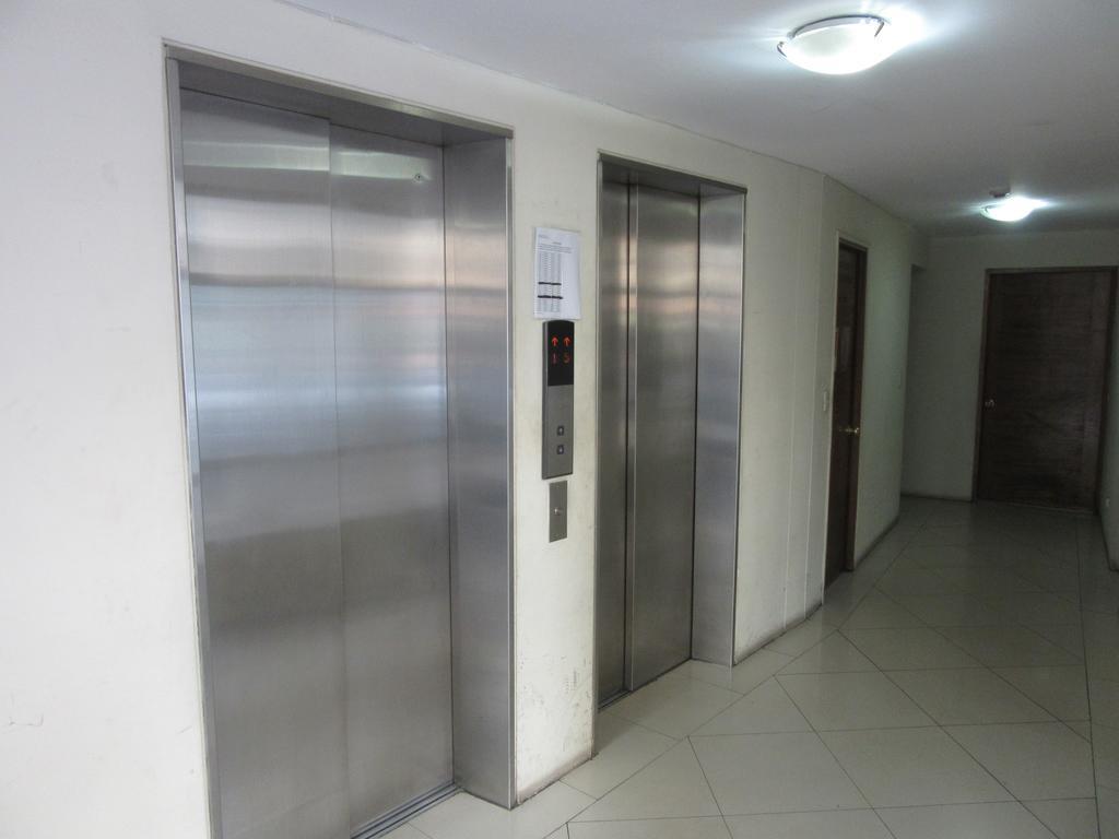 Departamento Paseo Bulnes Metro La Moneda Apartment Сантяго Екстериор снимка