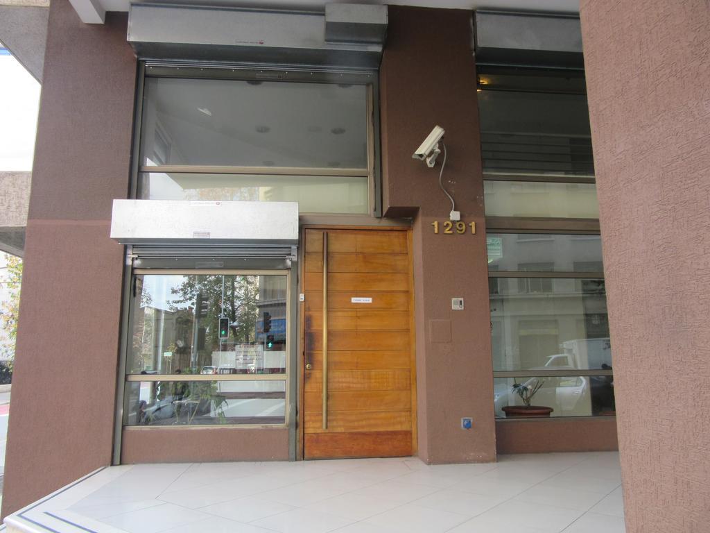 Departamento Paseo Bulnes Metro La Moneda Apartment Сантяго Екстериор снимка