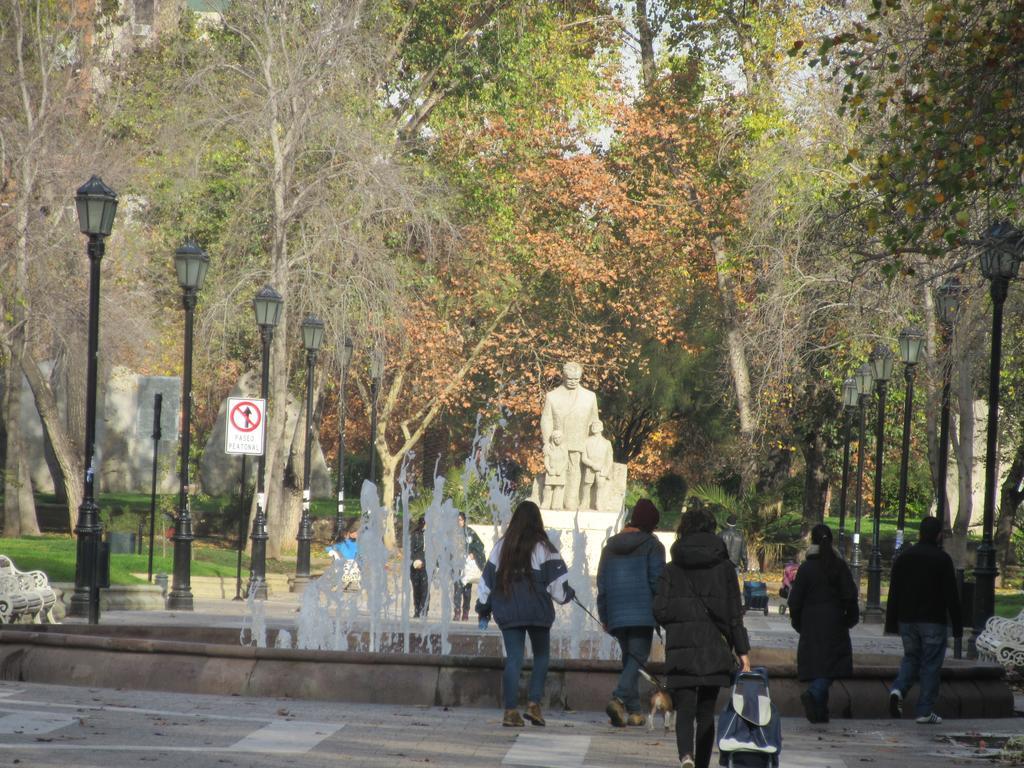 Departamento Paseo Bulnes Metro La Moneda Apartment Сантяго Екстериор снимка